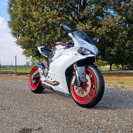 Ducati 959 Panigale AKRAPOVIC