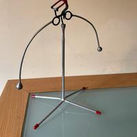 Pendolo di Newton fatto artigianalmente