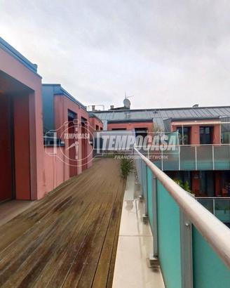 BILOCALE CON TERRAZZO VIA AOSTA 8 LOCATO
