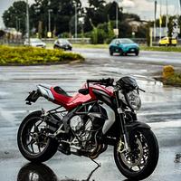 Mv Agusta Brutale 675 2013
