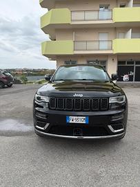 Jeep Grand Cherokee Summit