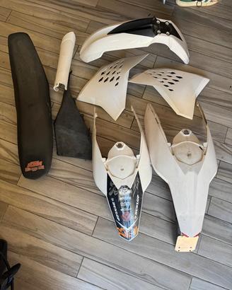 plastiche ktm 