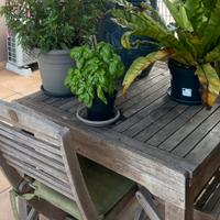 Tavolo 6 posti con sedie