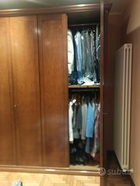 armadio cassettiera e specchio in noce 