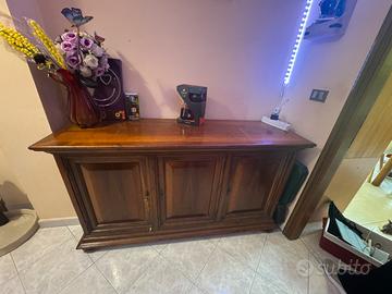 Credenza in legno massello stile classico