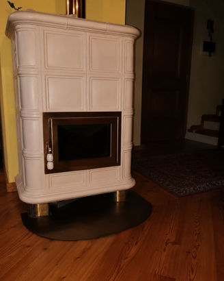 STUFA A LEGNA EMMETI MODELLO 501 – 10 KW – 250 m³