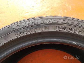 4 Pneumatici Invernali Toyo 215/45R17 91H