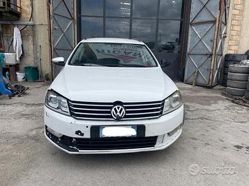 Ricambi Volkswagen Passat Variant 2.0 del 2012