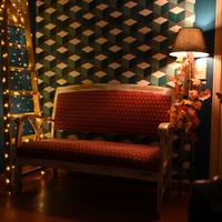 Divanetto biposto con braccioli, shabby