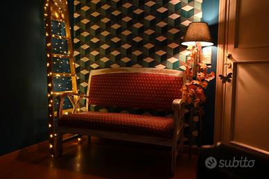 Divanetto biposto con braccioli, shabby