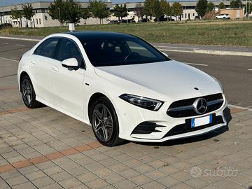 Mercedes A250e Premium AMG PlugIn-Hy Privato SEDAN