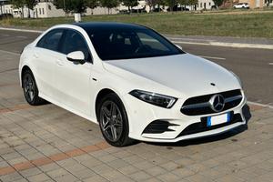 Mercedes A250e Premium AMG PlugIn-Hy Privato SEDAN