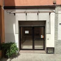 Negozio / Locale Commerciale in centro a Vallo