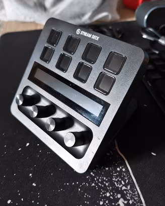 Elgato StreamDeck+ con Hub USb