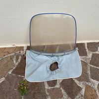 Parabrezza per vespa