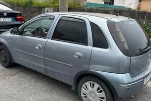 Opel corsa benzina