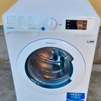 Lavatrice INDESIT A+++ 8KG 1200GIRI poss trasporto