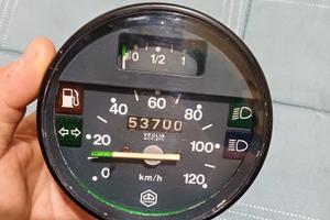 Contachilometri per Vespa Px Arcobaleno. 