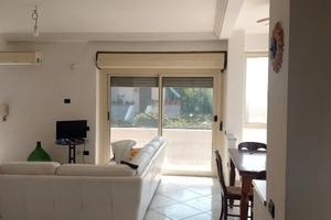 Lago patria, Villa 3 livelli con giardino 350 mq