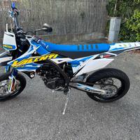 Suzuki Valenti SM 125 - 2023