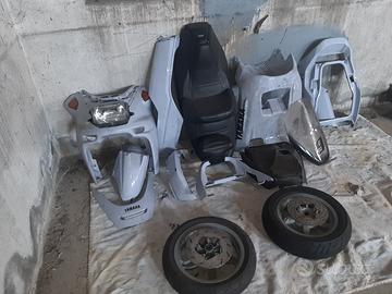 Yamaha Majesty ricambi