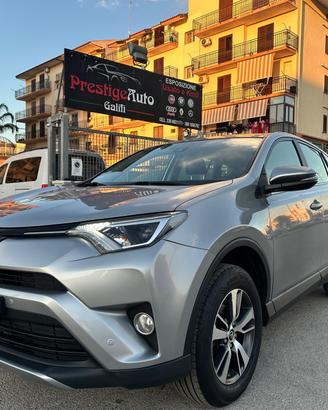 Toyota RAV 4 RAV4 2.0 D-4D 2WD Active