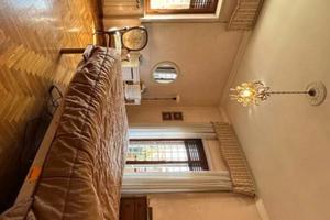 Ampia stanza in contesto signorile eur mostacciano