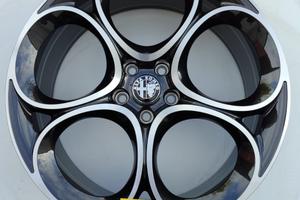 Cerchi In Lega Originali NUOVI 20 Alfa Romeo