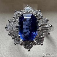 ANELLO ORO18kt. DIAMANTI E ZAFFIRO ROYAL BLU BURMA