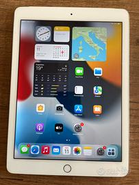 Ipad air 2 wifi+4g con scatola, trattabile!!!