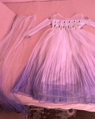Costume Elsa Frozen 2 con collana 140 – come nuovo