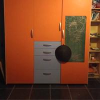 armadio, comò e comodino Moretti compact