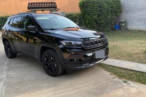 Jeep compass ibrida 1500 benzina night eagle