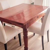 Tavolo in legno massello 90x120 con 4 sedie