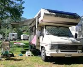 Camper vacanza nel camping fronte mare