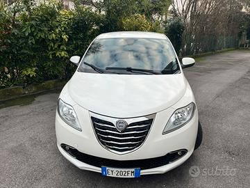 Lancia ypsilon ELLE 1.3 multijet edizione speciale