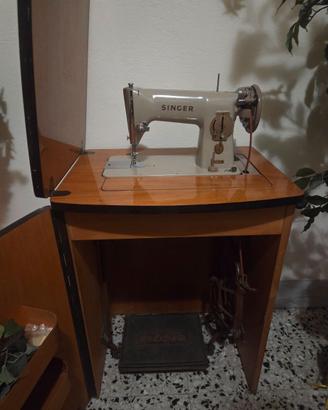 Macchina d epoca da cucire singer con mobile