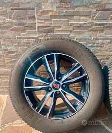 Cerchi in lega Momo Designed + gomme invernali