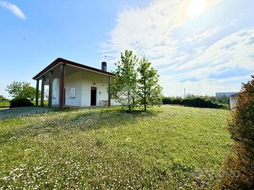 CASA INDIPENDENTE A LESTIZZA