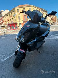 Aprilia sr stealth