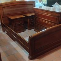 Camera da letto completa in stile classico