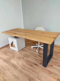 Scrivania per ufficio/studio