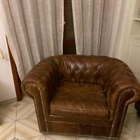 Chesterfield - Poltrona capitonné in pelle marrone