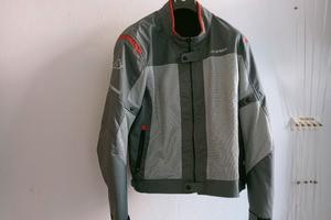 giubbotto con protezioni 