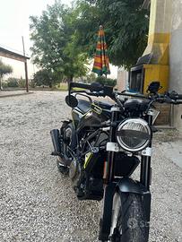 Husqvarna Svartpilen 401