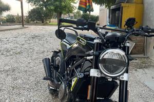 Husqvarna Svartpilen 401
