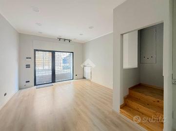 NEGOZIO A CERNUSCO SUL NAVIGLIO