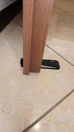 Fermaporta con sgancio a pedale