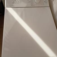 Lavatrice Indesit carica dall'alto 