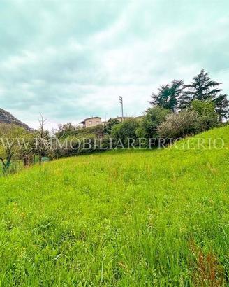 Terreno di 2290 m² a Calolziocorte
